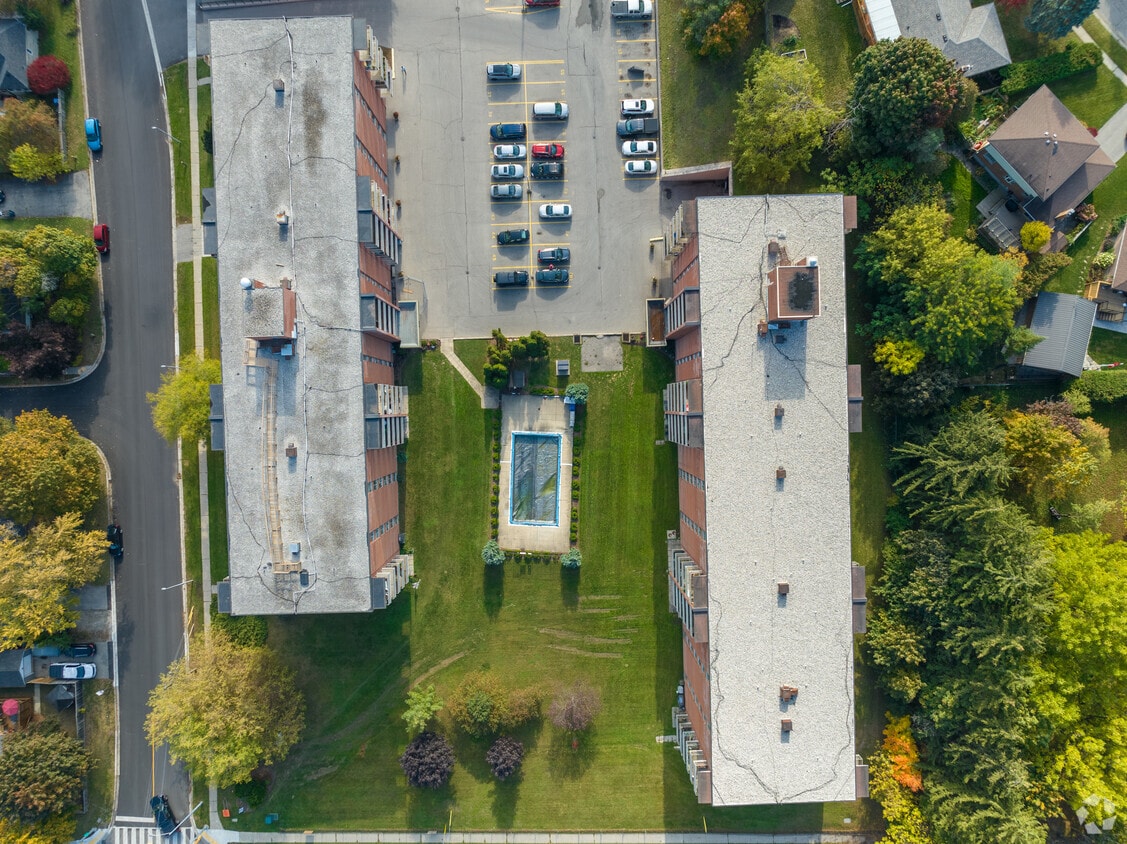 Aerial Photo - Regency Court II