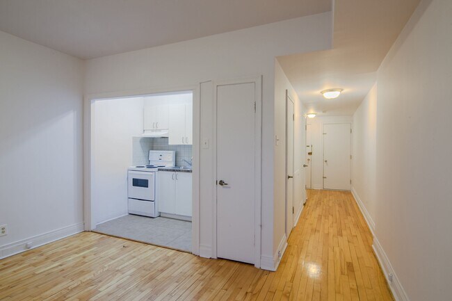 Photo du bâtiment - 3010 Av. Van Horne