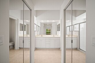 Building Photo - 8367 Ibis Cove Cir