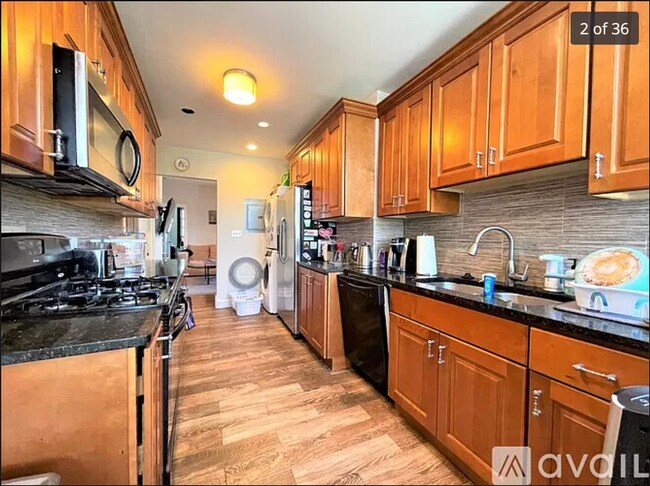 Building Photo - 6Bed / 4Bath Near Boston University in Brookline - Available 9/1/2026 $8500