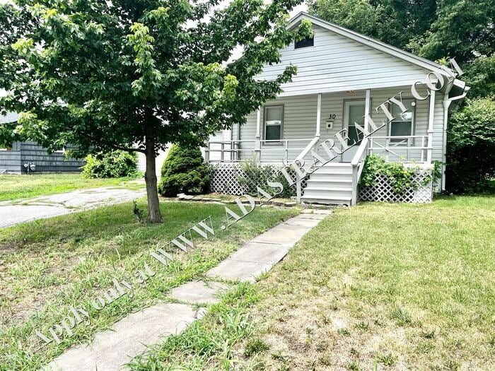 30 W 81 Terrace, Kansas City, MO 64114 House Rental in Kansas City