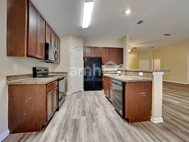 Foto del edificio - 1861 McGirts Point Blvd