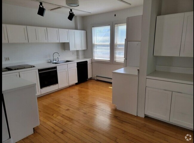 Cambridgeport Apartments for Rent with a Swimming Pool - Cambridge, MA ...