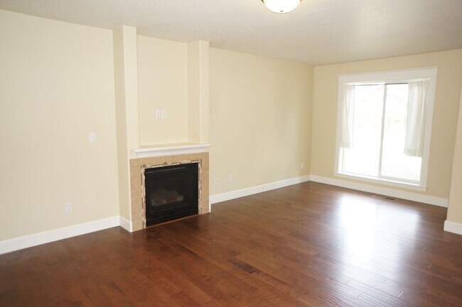 Foto del edificio - NE Piedmont 3-bedroom Beauty! - APPLICATIO...