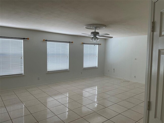 Building Photo - 18747 Appletree Ridge Rd