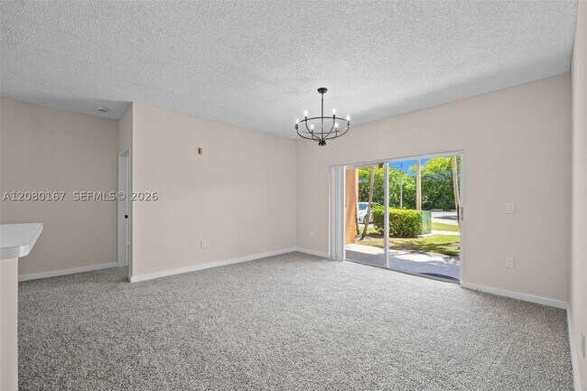Foto del edificio - 6992 SW 39th St