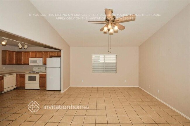 Building Photo - 17838 W Ventura St