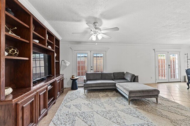 Building Photo - 1907 Back Bay Dr