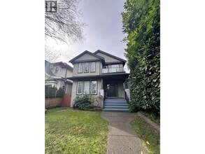Building Photo - 2922 W 41st Ave