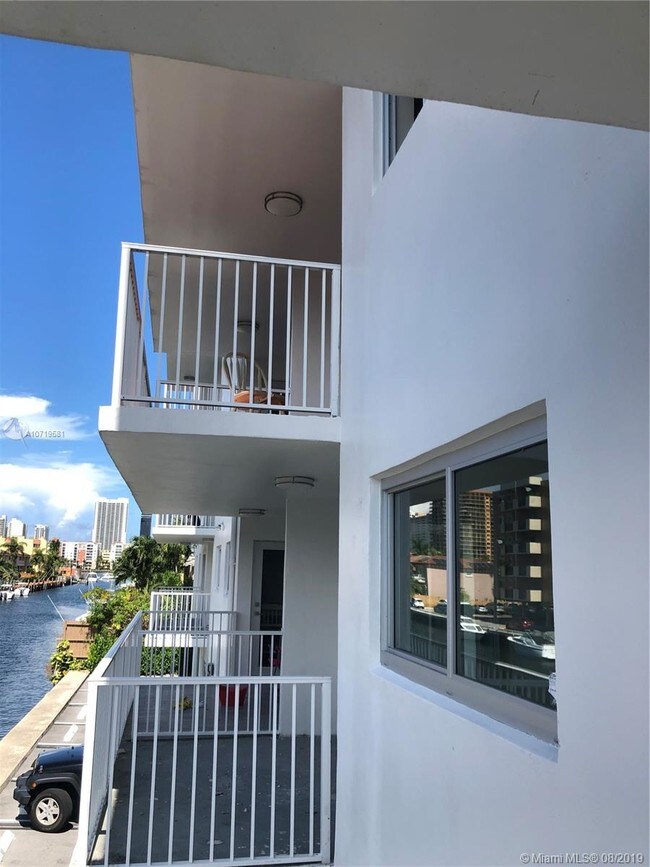 Building Photo - ENCLAVE SHORES CONDO