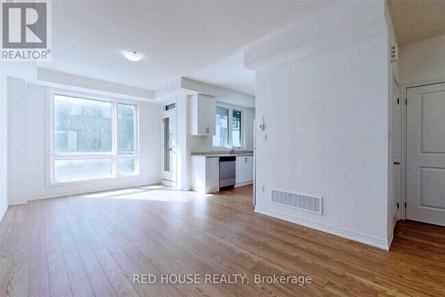 Photo du bâtiment - 9460-9460 The Gore Rd