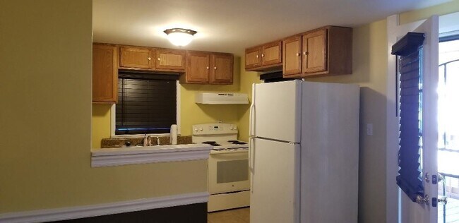 Building Photo - 168 Brentwood Ln