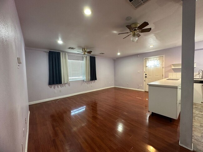 Foto del edificio - Cozy & Inviting