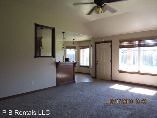 Foto del edificio - 3 br, 2 bath House - 2304 SW 44th Street