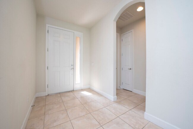 Foto del edificio - 3/2  + Office Single Family Home in Village Walk of Lake Nona