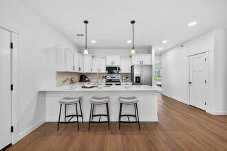 Building Photo - Autumn Townhomes
