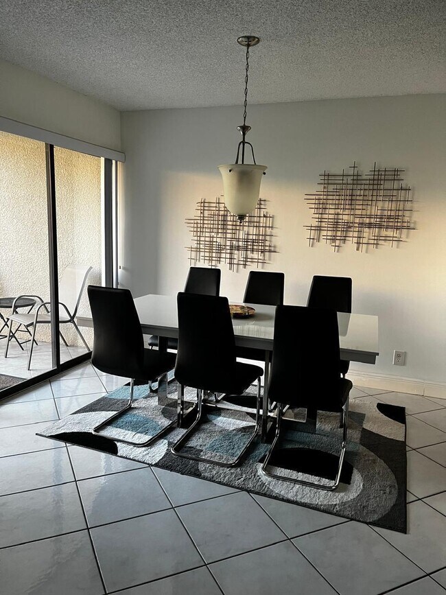 Building Photo - 5801 Camino Del Sol