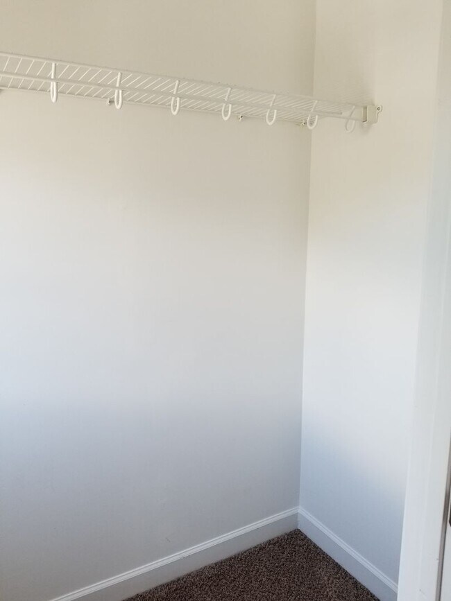 Foto del edificio - Move in ready close to airport BNA and I40