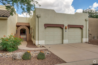 Building Photo - 134 Calle Barrio De Tubac