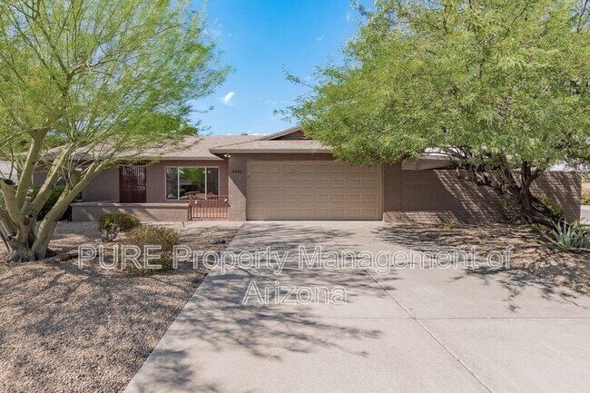 Building Photo - 4932 E Bloomfield Rd