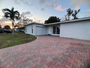 Building Photo - 11431 NW 35th St