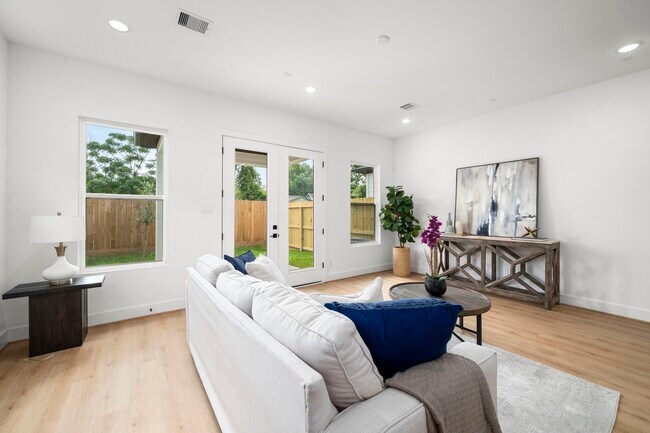 Foto del edificio - 5516 Hardy St