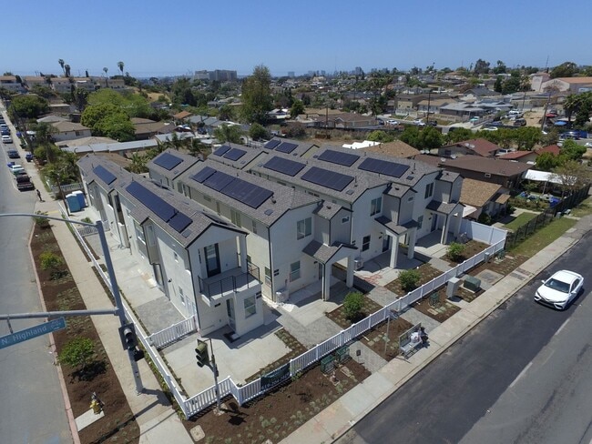 Building Photo - Division & Highland Rowhomes