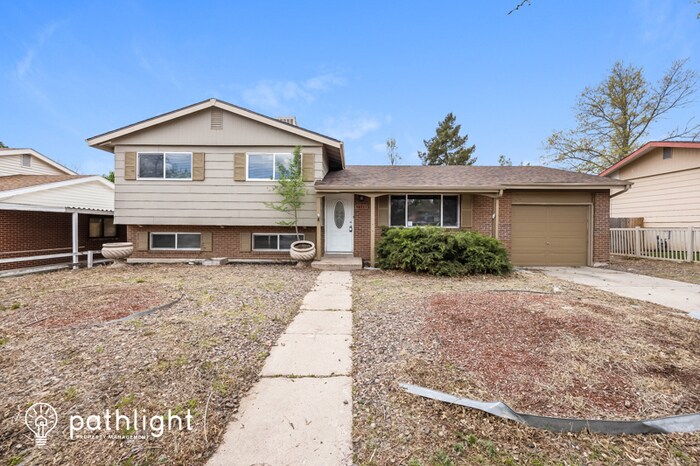 Primary Photo - 4111 Palmer Park Blvd, Colorado Springs, C...