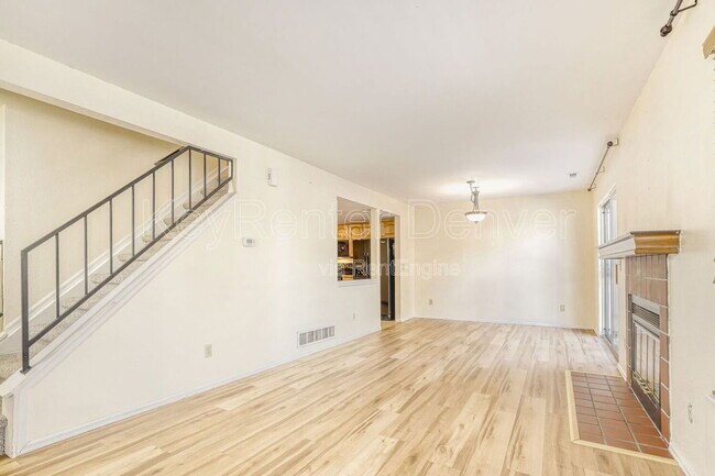 Foto del edificio - 12631 Fairfax St