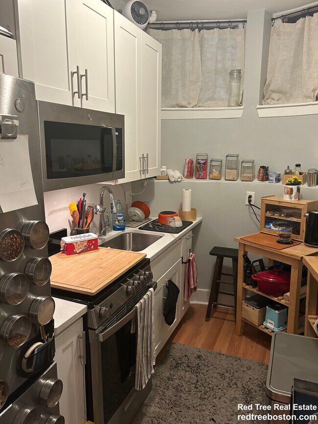 Foto del edificio - 583 Beacon St