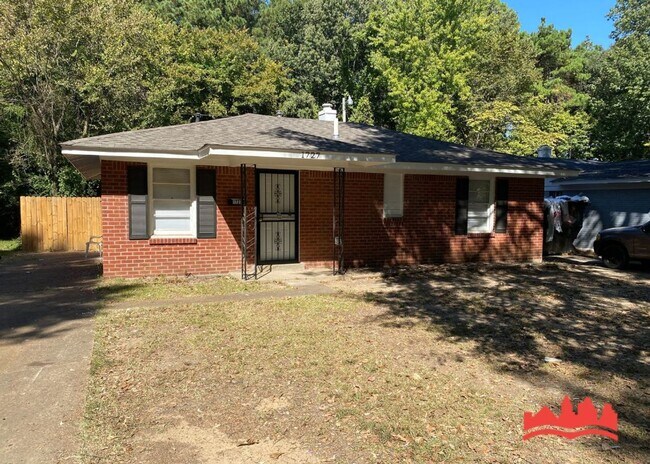 Building Photo - 1727 Mary Dr
