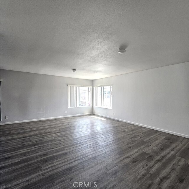 Foto del edificio - 320 E Hullett St
