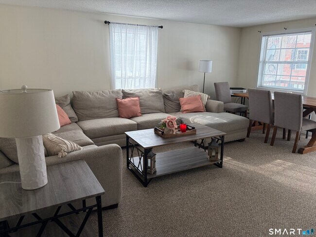 Foto del edificio - 117 Heather Ridge