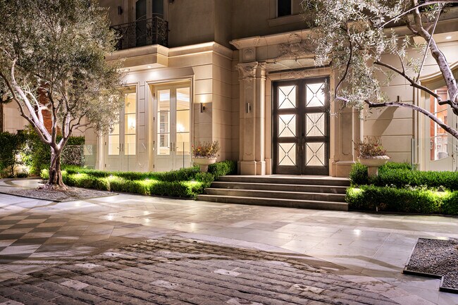 Foto del edificio - 718 N Rodeo Dr