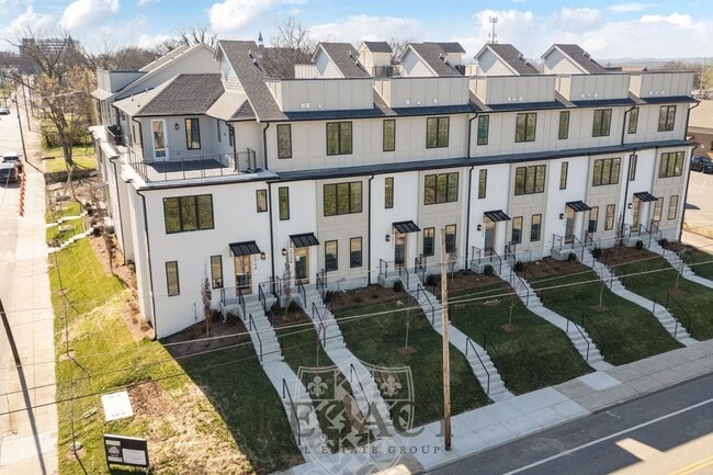 Photo - 1200 Phillips St Townhome