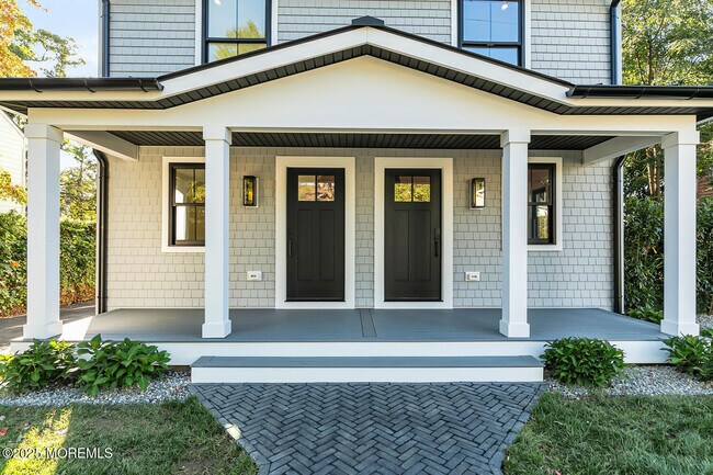 Foto del edificio - 516 River Rd