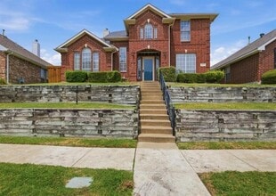 Building Photo - 1509 Blair Dr
