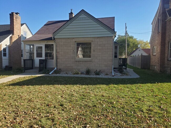 Foto del edificio - 3 Bedroom Single Family