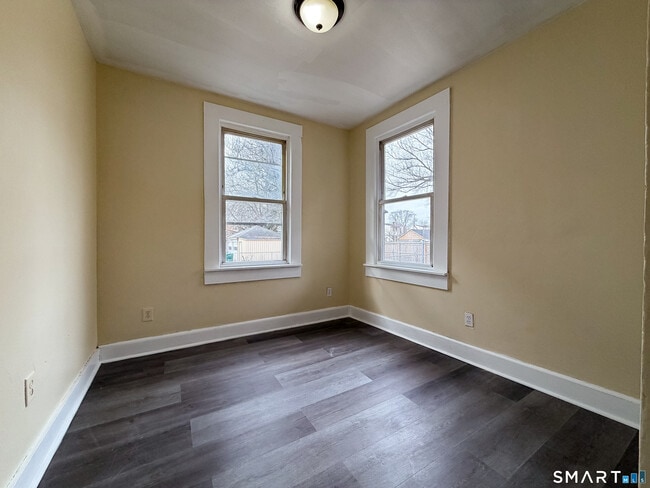 Foto del edificio - 330 Hollister St