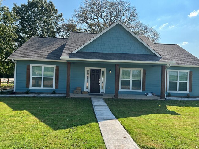 Building Photo - 801 S Mount Mariah Rd