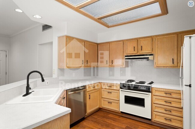 Building Photo - 5510 N 15th St