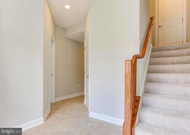 Foto del edificio - 44670 Collingdale Terrace