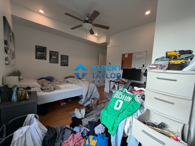 Building Photo - 145 Cedar St