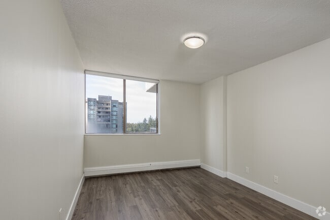 Interior Photo - Lougheed Village - Willow Lake