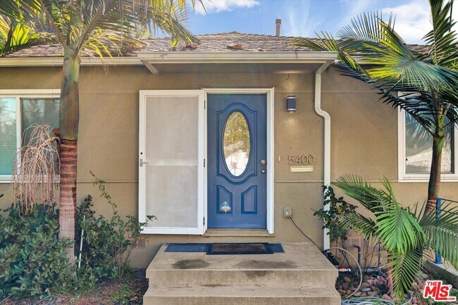 Foto del edificio - 5400 W 82nd St