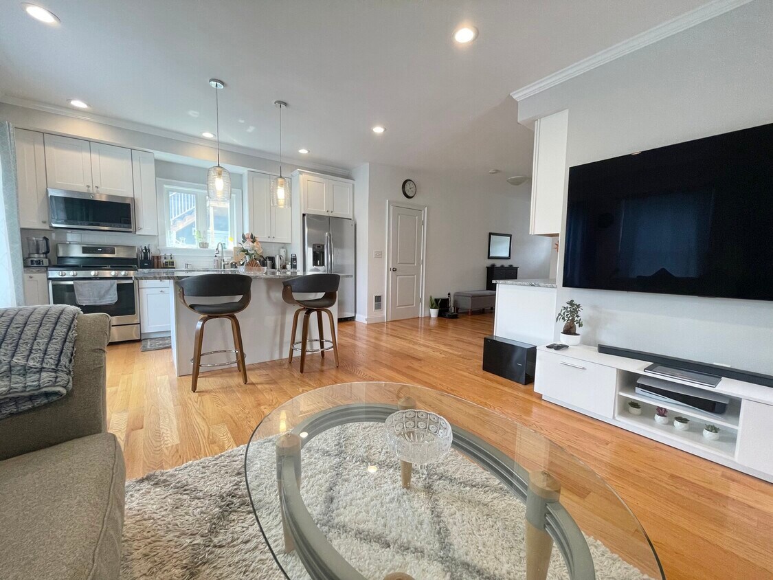 Foto principal - 58 Starbird Ave
