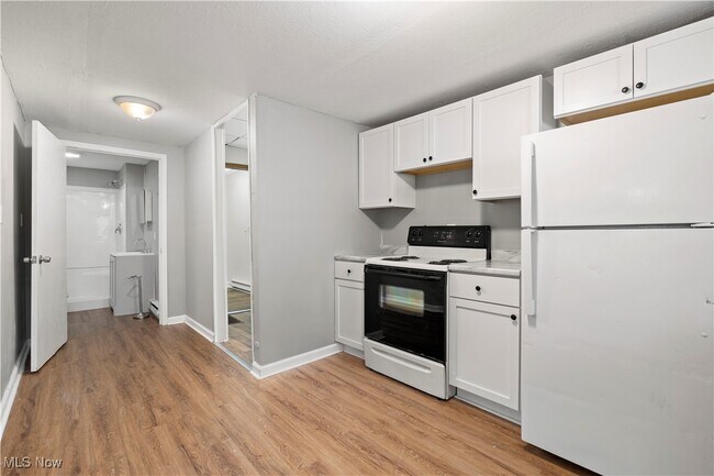 Foto del edificio - 1063 W 21st St
