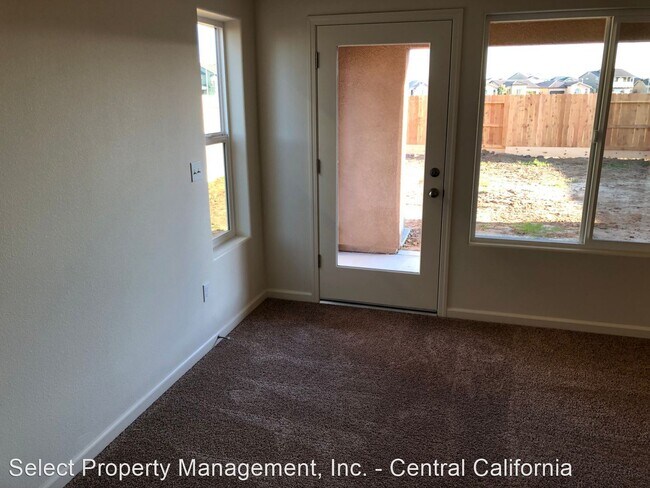 Foto del edificio - 4 br, 4 bath House - 166 Barker Ln
