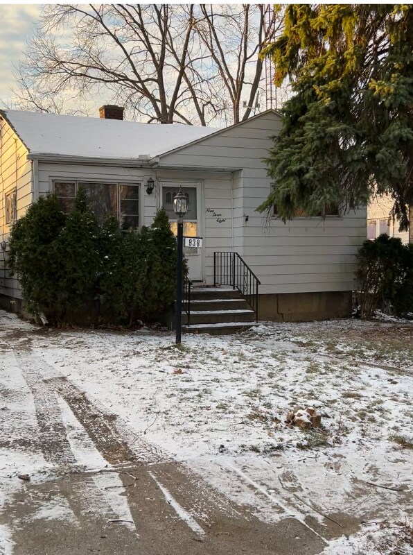 938 Stocker Ave, Flint, MI 48503 House Rental in Flint, MI