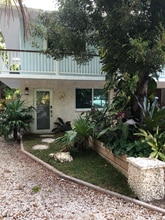 Building Photo - 167 Cocoa Dr